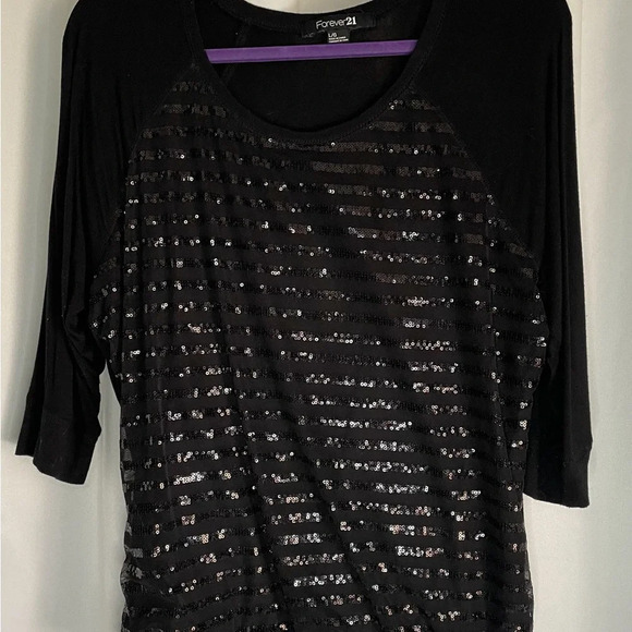 Forever 21 Black Sequin Top 3/4 Sleeves‎ - Picture 1 of 3